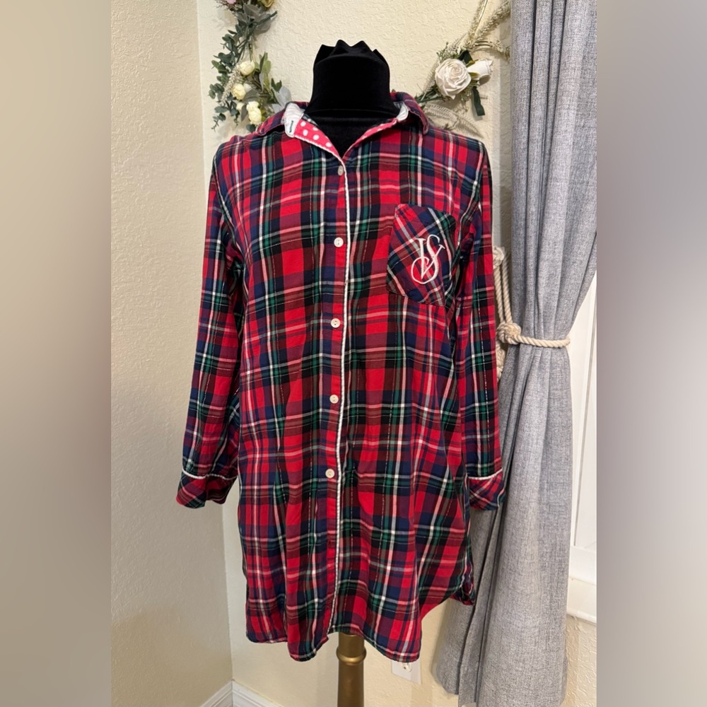 Victoria’s Secret Sleepshirt Plaid Long Sleeve Button Front Size Small - S EUC